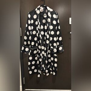 VICTORIA'S SECRET
Bride Embellished Satin Short Robe